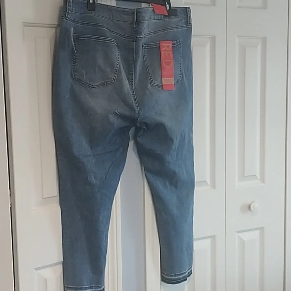 Forever 21 Celebrity Pink Skinny Distressed Raw Hem Ankle Jeans sz plus 22 - Picture 9 of 15